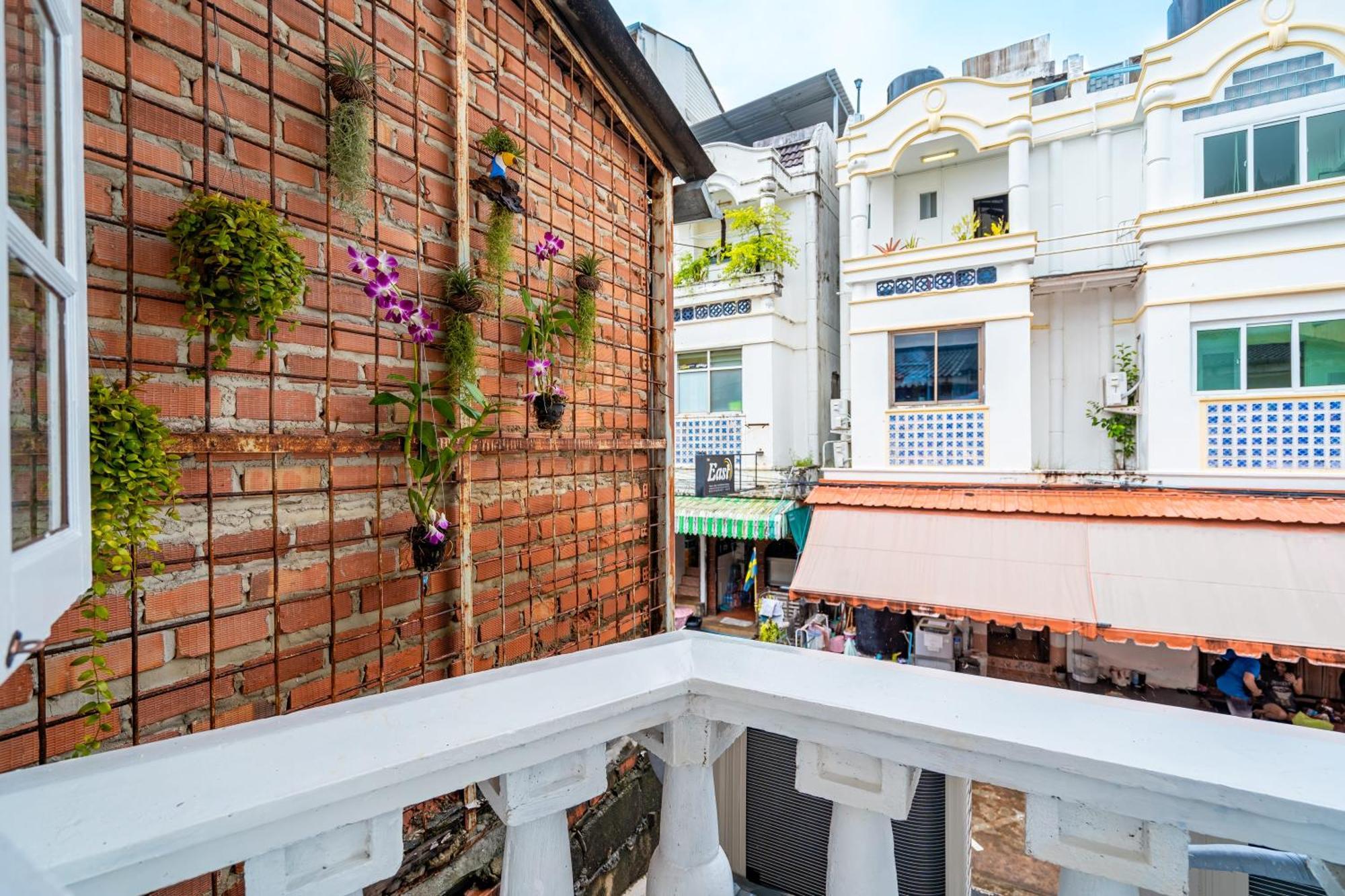 Sweett Lemon Hostel Patong Buitenkant foto